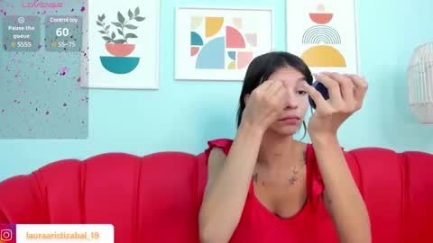 Laura online show from 03-01-25, 01:07