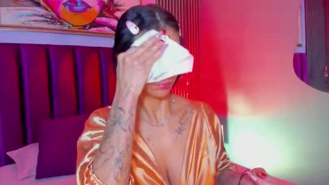 Laura online show from 12-03-25, 12:47