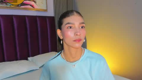 Laura online show from 05-14-26, 11:39