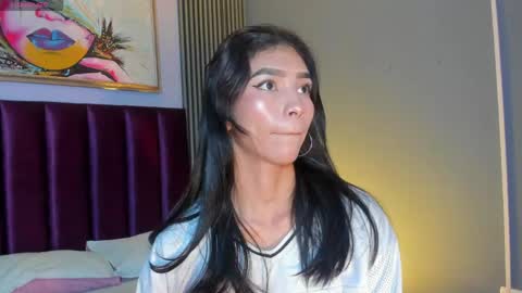 Laura online show from 05-30-26, 12:02