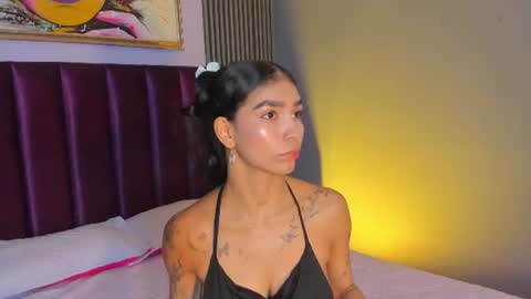 Laura online show from 06-14-26, 03:03