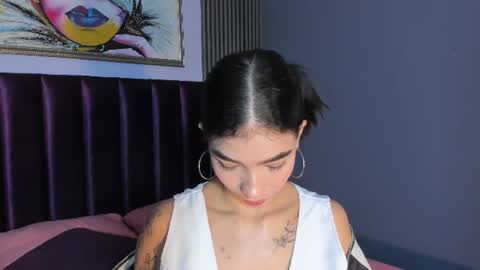 Laura online show from 06-19-26, 11:58