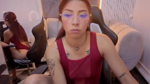 Snapshot of laura_b_ chatting on 05-08-26, 03:12 laura_b_ online show from 05-08-26, 03:12