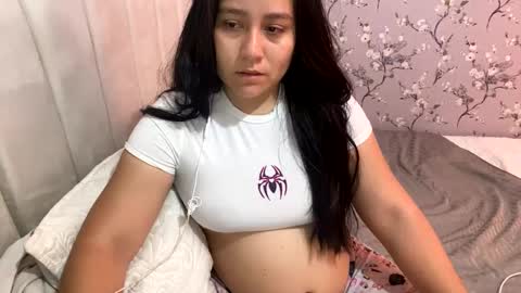 laura online show from 02-03-25, 03:53