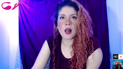 Snapshot of laura_fountain_ chatting on 01-27-25, 12:58 weedcam Curly Laura OF online show from 01-27-25, 12:58