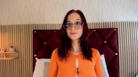 LauraIvy online show from 10-02-25, 12:45