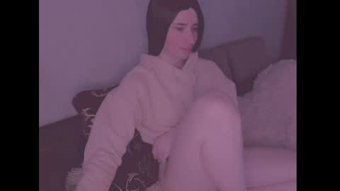 Snapshot of laura_night_byte chatting on 06-08-26, 05:19 laura_night_byte online show from 06-08-26, 05:19
