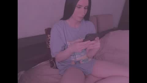 Snapshot of laura_night_byte chatting on 08-09-26, 06:51 laura_night_byte online show from 08-09-26, 06:51