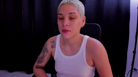 Laura Rose online show from 09-16-25, 01:12