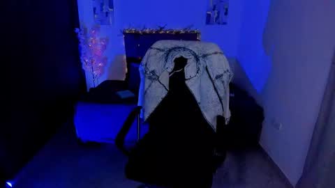 Laura Rose online show from 10-09-25, 03:10