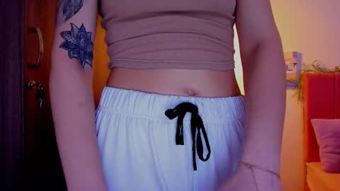 Laura Rose online show from 03-20-26, 03:44