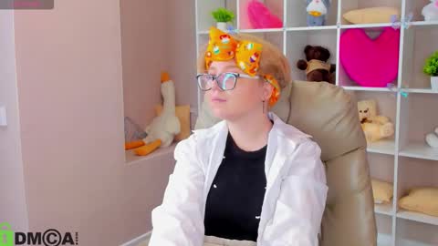 Laura online show from 02-05-26, 09:25