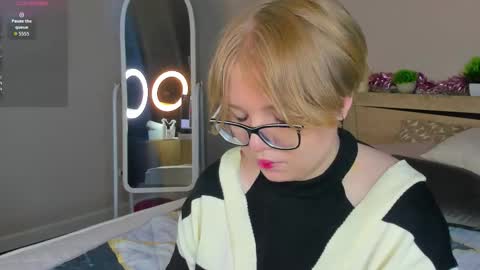 Laura online show from 03-02-26, 07:15