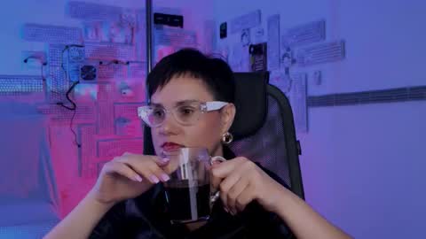 lauradavidsons online show from 11-09-25, 05:00