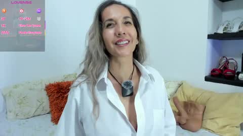 Laura online show from 04-13-26, 05:13