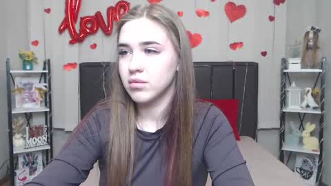 LauraHlot online show from 03-10-26, 06:35