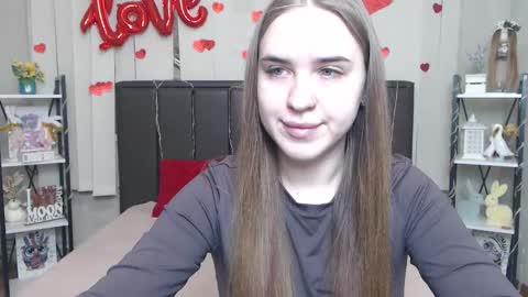 LauraHlot online show from 03-27-26, 07:24