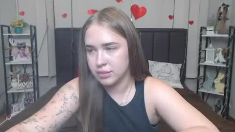 LauraHlot online show from 07-09-26, 05:17