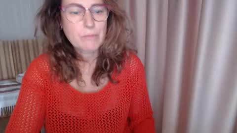 Lauraoven1 online show from 10-13-25, 09:31