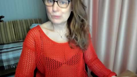 Lauraoven1 online show from 03-01-26, 07:54