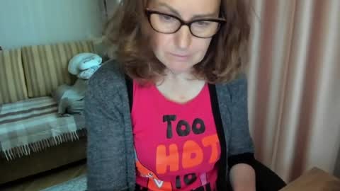 Lauraoven1 online show from 05-16-26, 03:22