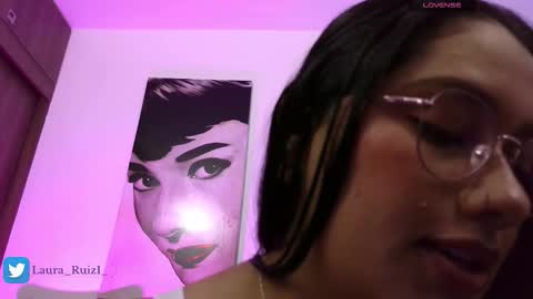 Snapshot of lauraruiz1 chatting on 09-16-25, 07:04 Aleja online show from 09-16-25, 07:04