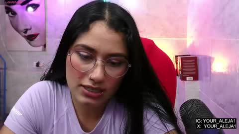 Snapshot of lauraruiz1 chatting on 05-15-26, 11:34 Aleja online show from 05-15-26, 11:34