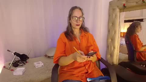 Laura Sofia online show from 05-07-26, 02:17