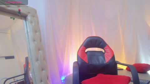 Laura Sofia online show from 07-06-26, 03:14
