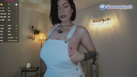 Snapshot of laurasophya chatting on 07-01-26, 09:14 Laura online show from 07-01-26, 09:14