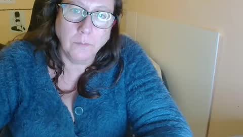 Snapshot of laureanne50 chatting on 12-01-24, 04:29 laureanne online show from 12-01-24, 04:29