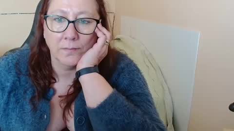 Snapshot of laureanne50 chatting on 02-04-25, 01:48 laureanne online show from 02-04-25, 01:48