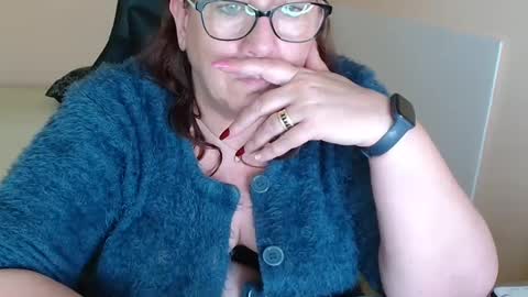 Snapshot of laureanne50 chatting on 03-11-25, 01:01 laureanne online show from 03-11-25, 01:01