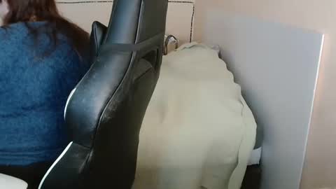 Snapshot of laureanne50 chatting on 03-12-25, 02:34 laureanne online show from 03-12-25, 02:34