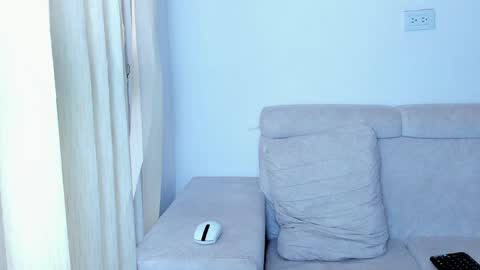 Laureent online show from 01-21-25, 02:15