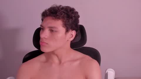 Laureent online show from 04-01-26, 11:11