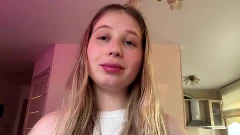 Chrissy online show from 04-23-26, 12:26