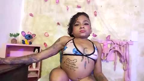 Lauren online show from 01-14-25, 04:15