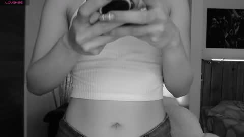 Lauren online show from 12-29-24, 11:50