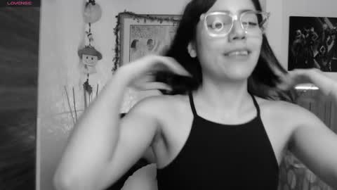 Lauren online show from 01-07-25, 03:46