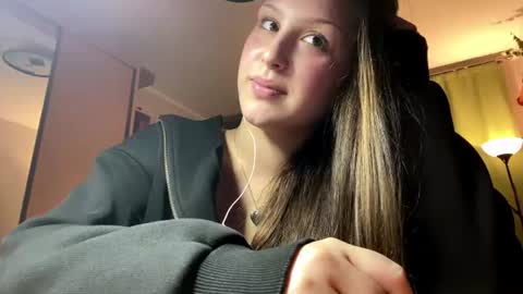 Snapshot of laurenawalt chatting on 07-11-26, 03:26 laurenawalt online show from 07-11-26, 03:26