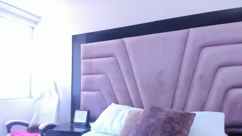 laurenclark1 online show from 03-13-26, 05:08