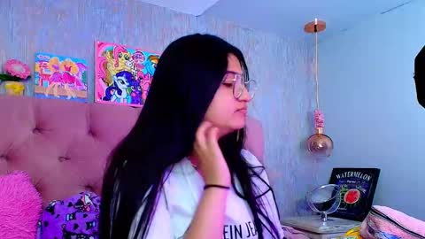 Laurene online show from 01-15-26, 04:50