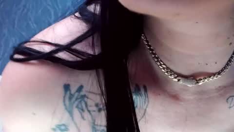 Laura online show from 02-03-26, 05:07