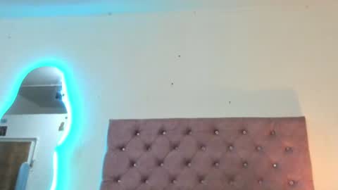 laurenlaine online show from 07-12-26, 05:59