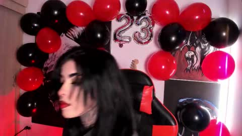  LAUREN INDEPENDENT MODEL HELP ME REACH 100 LIKES PLS  online show from 11-28-25, 10:01