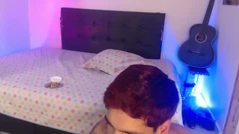 Lauren and Cristopher online show from 01-30-25, 06:24