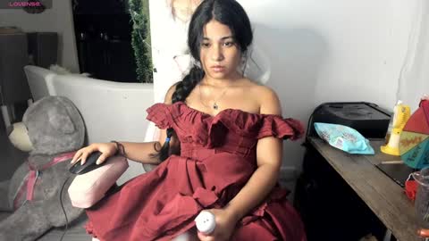 Snapshot of laurent_jones chatting on 01-01-25, 07:41 daniela angel     online show from 01-01-25, 07:41