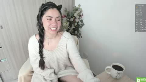 Snapshot of lauryn_chills chatting on 05-24-26, 05:40 Lauryn online show from 05-24-26, 05:40