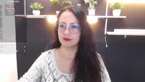 Laury  online show from 04-01-26, 04:37